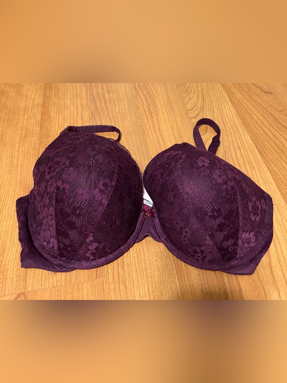 Victoria's Secret Body By Victoria 36DDD Purple Lace Underwire Bra Perfect Shape